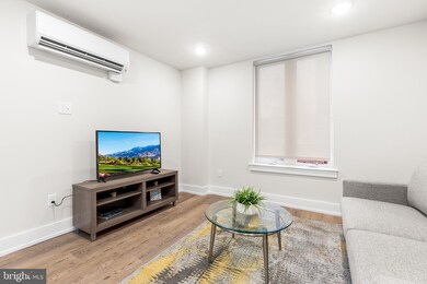 214 Vine St unit 202, Philadelphia, PA 19106 - photo 7