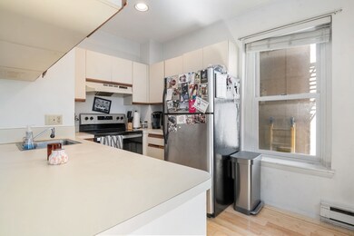38A Charter St unit 4, Boston, MA 02113 - photo 6