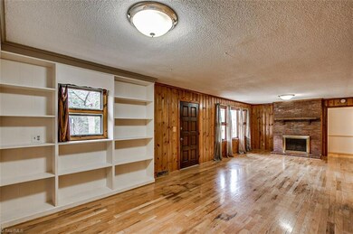 1914 Spero Rd, Asheboro, NC 27205 - photo 4