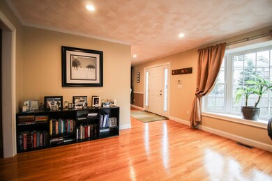 12 Bateman Ct, Wakefield, MA 01880 - photo 6