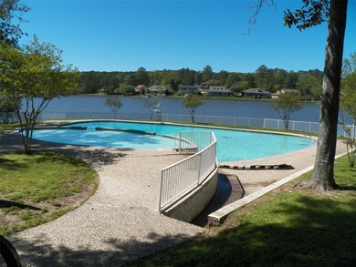 652 Cherry Hills Dr, Huntsville, TX 77340 - photo 5