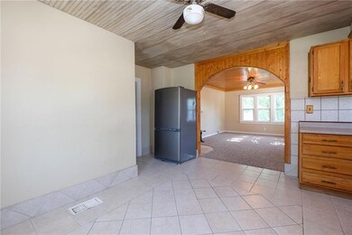 2922 E Madison Ave, Des Moines, IA 50317 - photo 7