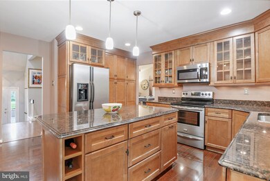 703 Saint Paul Ave, Reisterstown, MD 21136 - photo 5