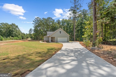 277 Cole Forest Blvd, Barnesville, GA 30204 - photo 2