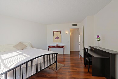 10874 W Buccaneer Dr, Sun City, AZ 85351 - photo 5