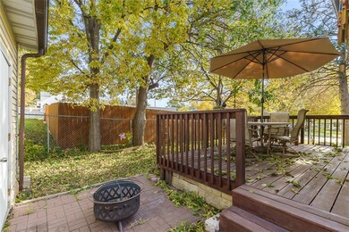 2614 Maple St, Des Moines, IA 50317 - photo 6