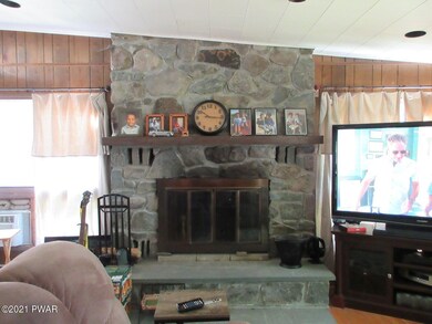 131 Overlook Dr, Hawley, PA 18428 - photo 5