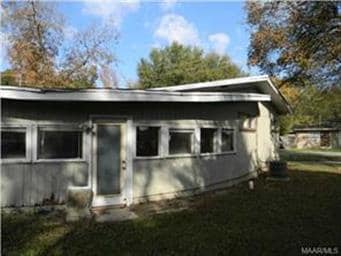 685 Rice St, Prattville, AL 36067 - photo 2