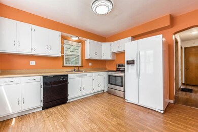 1358 Northridge Rd, Columbus, OH 43224 - photo 7