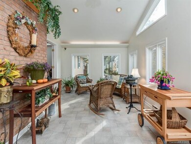 7 Braddock Way, Asheville, NC 28803 - photo 6