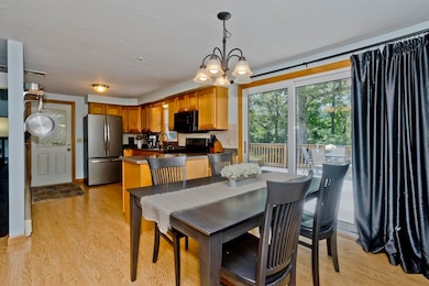 53 Beach Point Rd, Lancaster, MA 01523 - photo 2