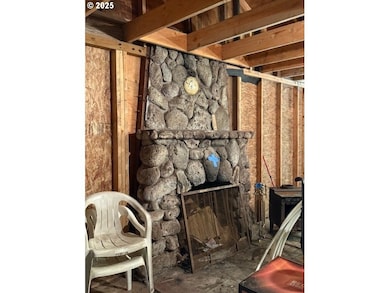 71240 E Faubion Loop, Rhododendron, OR 97049 - photo 2