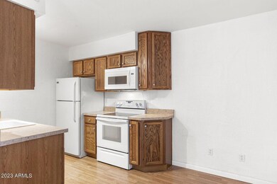 15-web-or-mls-3314-n-68th-st-119