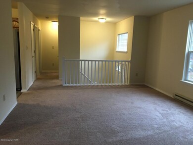 124 Locust Dr, East Stroudsburg, PA 18301 - photo 4