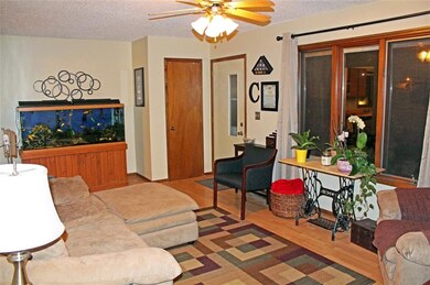 3015 E Shawnee Ave, Des Moines, IA 50317 - photo 4