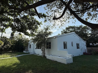 602 SW 2nd Ave, Dania, FL 33004 - photo 4