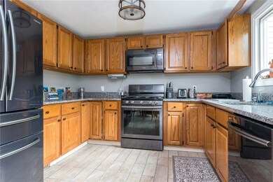 80 Fisher Rd unit 56, Cumberland, RI 02864 - photo 5