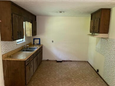 84 Hyche Rd, Cordova, AL 35550 - photo 7