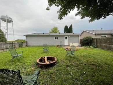 1417 Vine St, Lapel, IN 46051 - photo 2