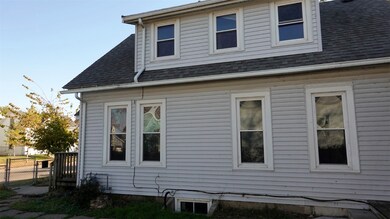 1756 Mallory St SW, Cedar Rapids, IA 52404 - photo 6