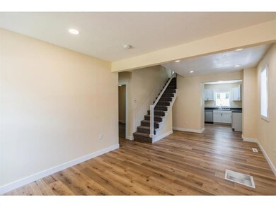 2421 Lyon St, Des Moines, IA 50317 - photo 3