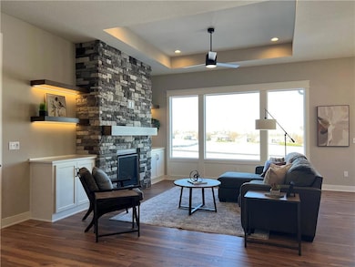 1132 SW Whitby Dr, Lee's Summit, MO 64083 - photo 3