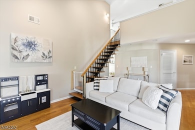 122 Quartz Ln, Paterson, NJ 07501 - photo 7