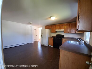 722 Monmouth Pkwy unit 1, North Middletown, NJ 07748 - photo 3