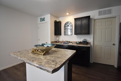 733 Nuevo Desierto Dr, Horizon City, TX 79928 - photo 5