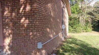 408 Laurel St, Tylertown, MS 39667 - photo 2