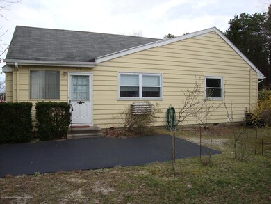 39-b Molly Pitcher 022