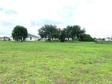 2321 Santa Barbara Blvd N, Fort Myers, FL 33993 - photo 5