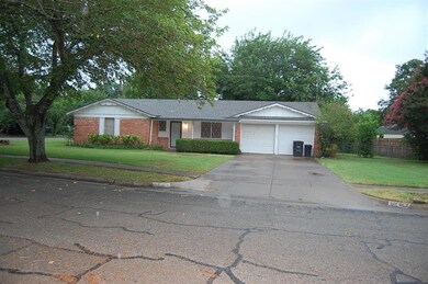 1701 Carroll Dr, Cleburne, TX 76033 - photo 3