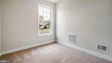 897 Hidden Marsh St, Gaithersburg, MD 20877 - photo 4