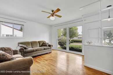 4904 Burchfield Ave, Lansing, MI 48910 - photo 2