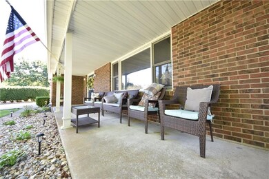 1011 Parkside Dr, Columbus, IN 47203 - photo 5