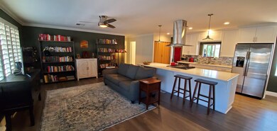 Great room crown molding