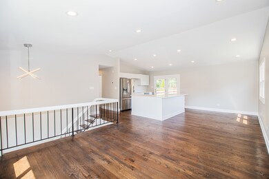 18729 Oakwood Ave, Country Club Hills, IL 60478 - photo 3