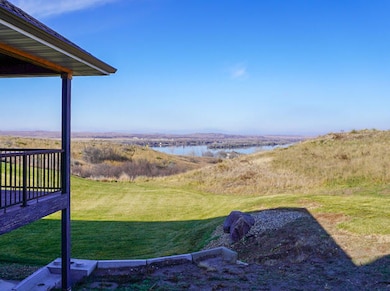 310 Country Dr, Pierre, SD 57501 - photo 5