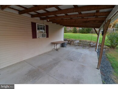 15 Bungalow St, Ashland, PA 17921 - photo 4