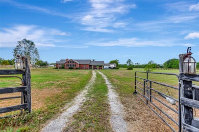 4403 County Road 181, Alvin, TX 77511 - photo 2