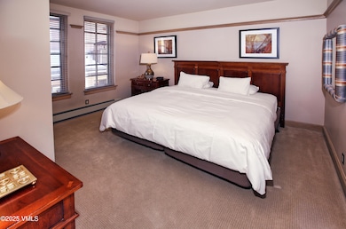 park_plaza_404_bed_1