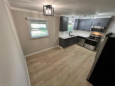 Kitchen/Dining