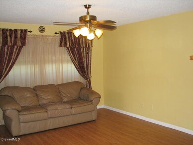 Living Rm