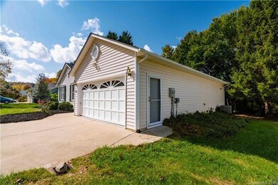 70 Forest Lake Dr, Asheville, NC 28803 - photo 3