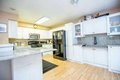 Very nice, open kitchen