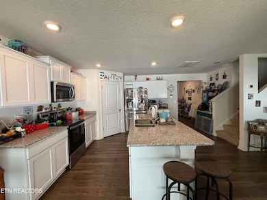 7763 Bill Keaton Dr, Corryton, TN 37721 - photo 4