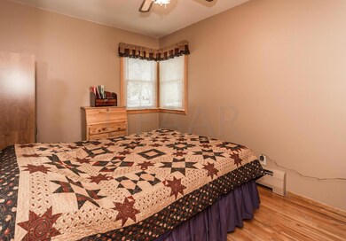 1401 N Front St Crookston MN-large-007-1
