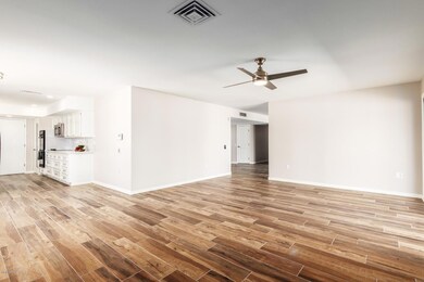 9502 W Lindgren Ave, Sun City, AZ 85373 - photo 6