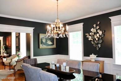 8-DINING ROOM 4